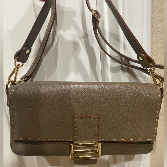 Made In Italy East West Beige Soft Leather Crossbody Bag- Purchased In Italy - Picture 8 of 16